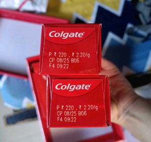 Colgate Visible White Purple Toothpaste