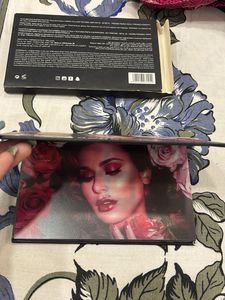 Eyeshadow Palette with Beautiful Shades