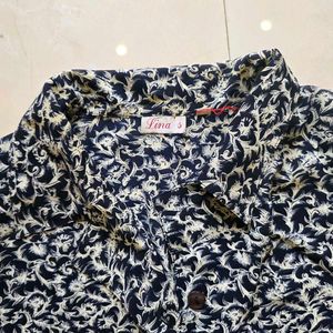 Vintage Chic Short-Sleeve Printed Top