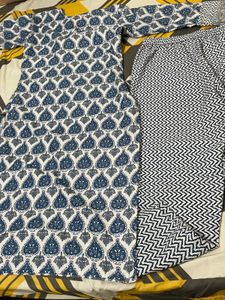 Blue &amp; White Paisley Print Kurta