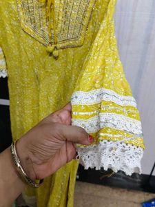 Beautiful Yellow Embroidered Kurta