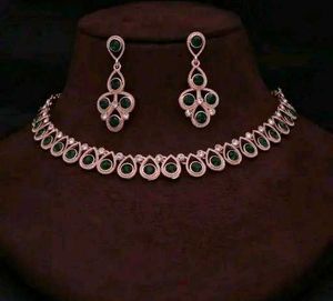Graceful Jewellery Set For Females....