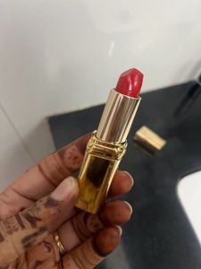 L'Oreal Gold Lipstick - blood red