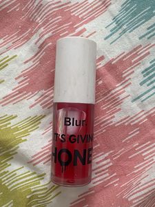 Blur It's Giving Honey Lip Tint