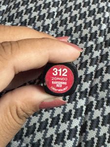 Loreal - Ravishing Red