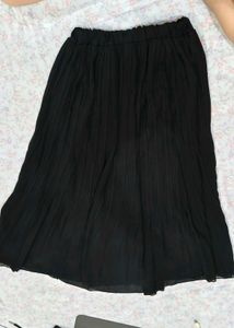 Black Pleated Midi Skirt