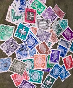 100 MIX FOREIGN Stamps