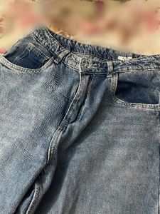 Trendy Wide-Leg Denim Jeans
