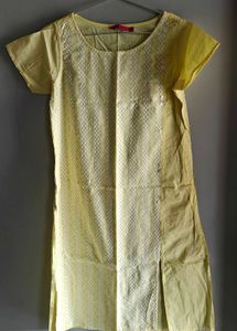 Women's Yellow Embroidered Kurta