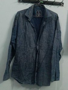 Men's Blue Patterned Button-Up Shirt