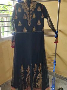 Elegant Black &amp; Gold Embroidered Kurta