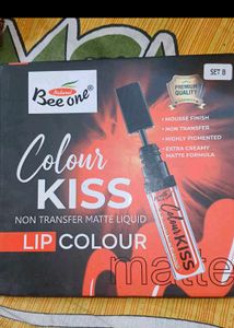 Bee One Colour Kiss Matte Liquid Lip Colou