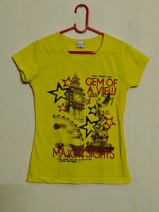 🆕 Yellow London Themed Graphic Top