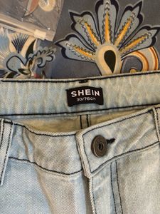 women light blue jeans (30) size