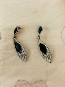 Elegant Black & Crystal Drop Earrings