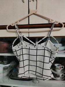 Grid Pattern Crop Top