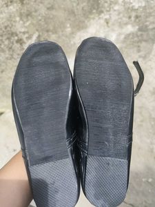 Chic Black Patent Mary Jane Flats