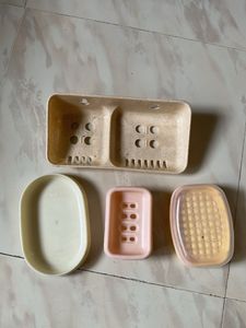 Set of 4 Soap Dishes
