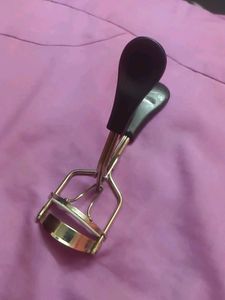 Eyelash Curler