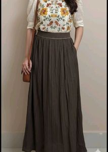 Long skirt