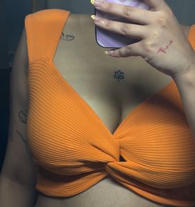 🧡 Orange Ribbed Twist Crop Top