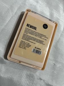 3-Shade Highlighter Palette