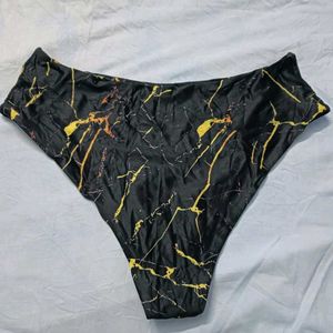 🤎 Stylish Marble Print Bikini Bottom