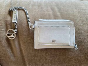 MANGO textured card holder with Chain