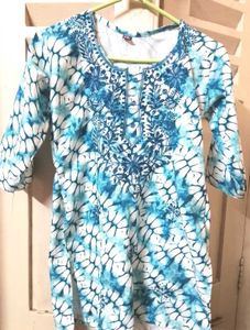 Blue Floral Embroidered Kurti