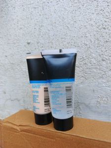 Matte Poreless Foundation - 2 Shades