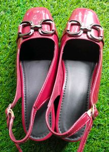 Chic Red Slingback Heels with Chain Detail