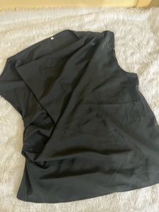 Black Sleeveless Vest