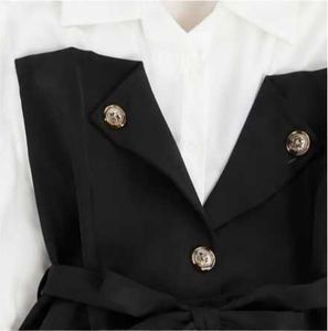 Chic Black &amp; White Peplum Top
