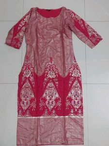 Elegant Pink Kurta with design for women