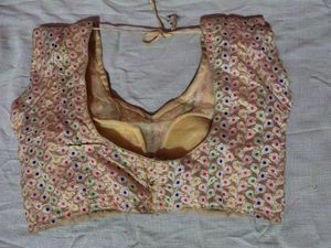 Back Less  Blause
