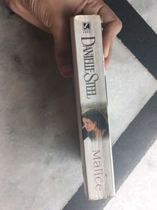 Danielle Steel "Malice" Paperback Novel