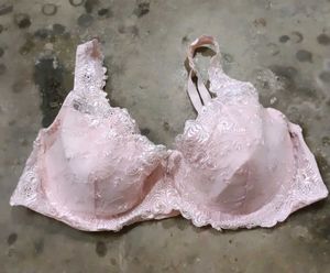 Delicate Lace Padded Bra
