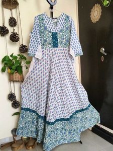 libas floor length frock