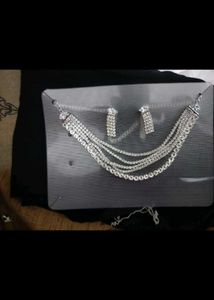 Sparkling Rhinestone Necklace & Earrings Set