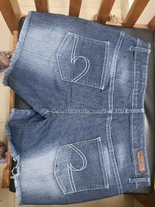 Good Quality Shorts Stretchable and comfortable