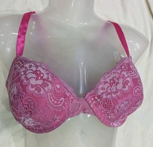 ⭐ Pink Lace Padded Bra