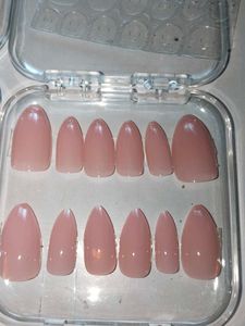 Stylish Press-On Nails Set