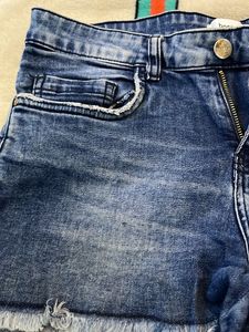 Bossini Shorts 🩳 Waist 28