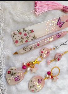 Personalized Glitter Letter Keychain 3 piece 450