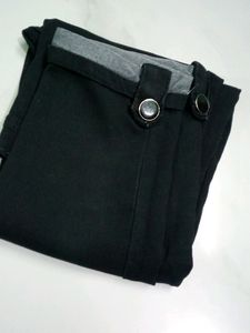 Black Capri Jeans