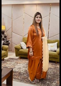 Elegant Farshi Salwar Suit Set