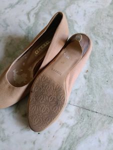 Elegant Nude Kitten Heels