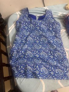 Blue Paisley Print Sleeveless Blouse