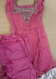 Pink Kurta Set with Neckline and dupatta