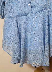 Cute Floral Collared Tunic Top